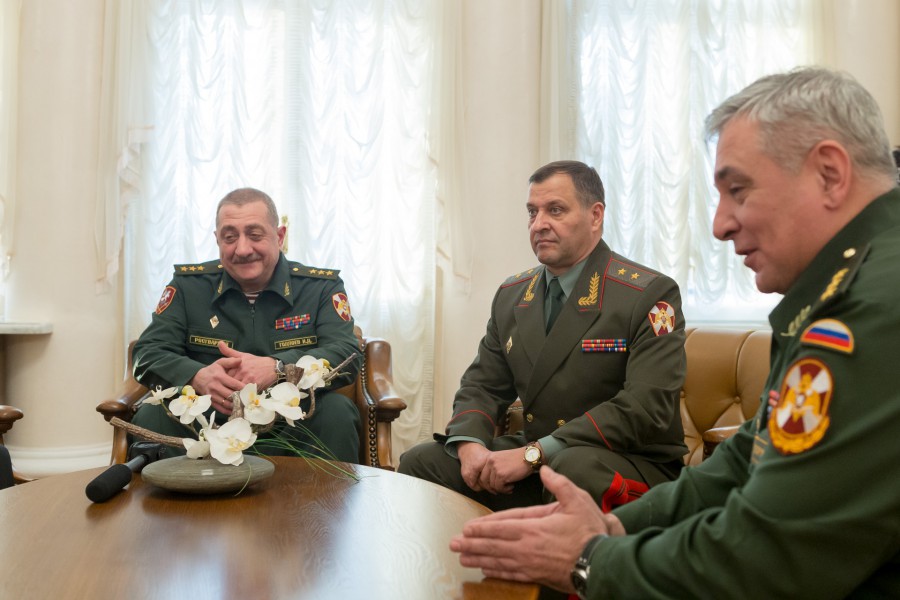 Губернатору представили нового командующего Уральским округом войск национальной гвардии