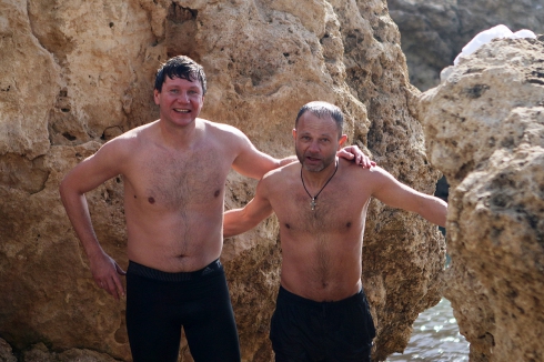 Футболисты «Урала» отметили Крещение Господне в Средиземном море