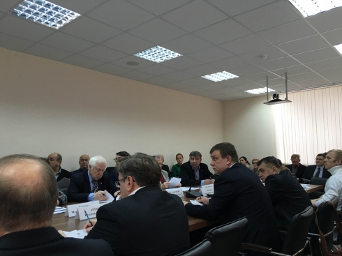 Борьба с коррупцией в Свердловской области: плакаты, календари и опросы?