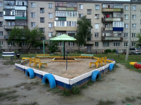 Высоцкий на стене и лучшие дворы России!