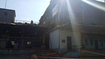 Прокуратура начала проверку по факту обрушения стены на хладокомбинате в Екатеринбурге Прокуратура начала проверку по факту обрушения стены на хладокомбинате в Екатеринбурге