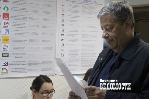 Аркадий Чернецкий раскритиковал «выборы под конвоем»