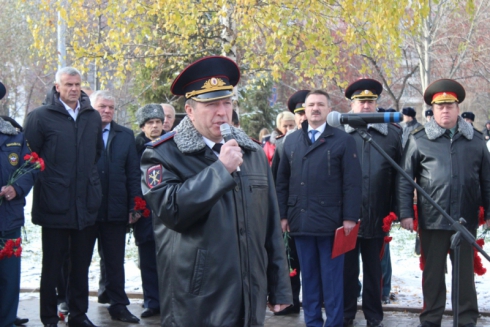 В Нижнем Тагиле открыли памятник погибшим сотрудникам правоохранительных органов (ФОТО)