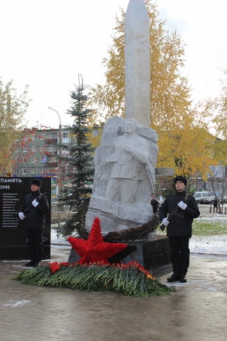 В Нижнем Тагиле открыли памятник погибшим сотрудникам правоохранительных органов (ФОТО)