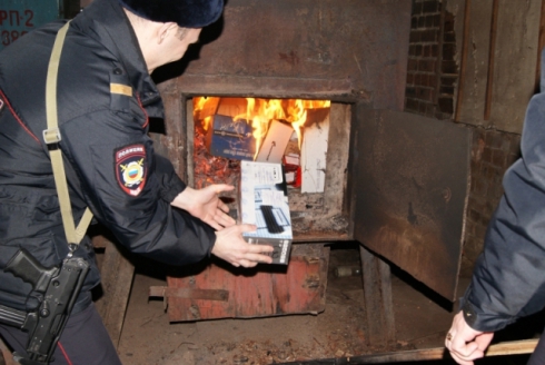Вещдоки преступлений, совершенных на Урале за десять лет, погибли в огне