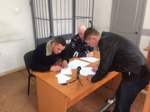 Одиннадцать раз нарушил правила уральский водитель, уходя от полицейской погони