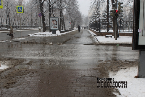 Екатеринбург снова превратился в Грязьбург (ФОТО)