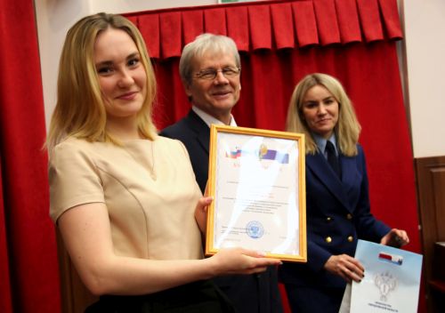 Прокурор Свердловской области наградил неравнодушных студентов