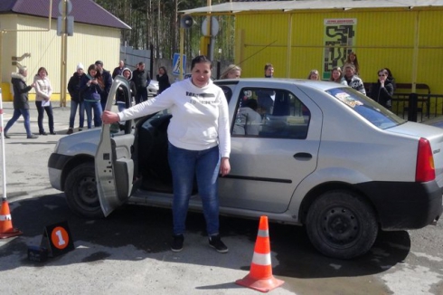 В Екатеринбурге выбрали «Автоледи-2017»