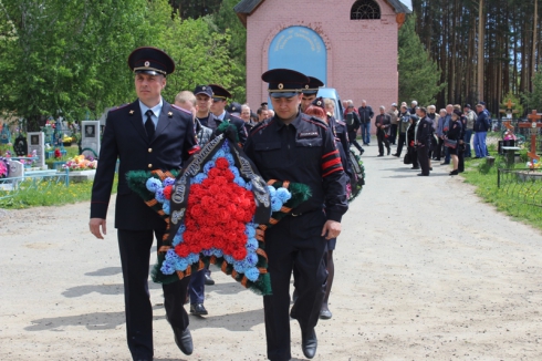 Талица проводила в последний путь легенду милиции - полковника Леонида Морозова