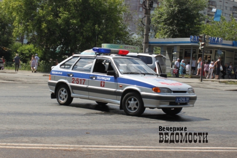 У женщины, родившей мертвого ребенка в екатеринбургском общежитии, трех детей забрали в интернат
