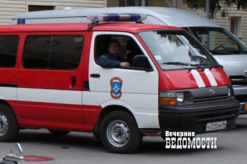 Спасаясь от огня, пьяный екатеринбуржец выпрыгнул из окна