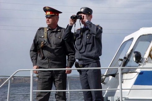 Полиция и нацгвардия взяли под контроль летние детские лагеря на Урале