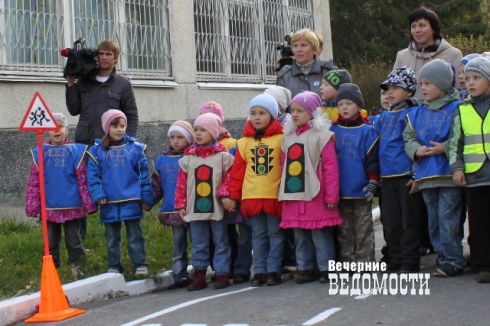 Суд заставил мэрию Североуральска обустроить перекресток после несчастья с малышом