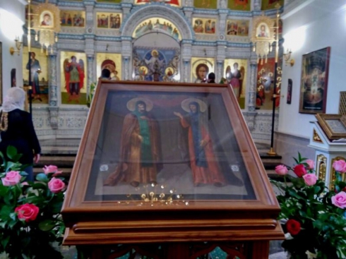 Екатеринбургу подарили мощи Петра и Февронии