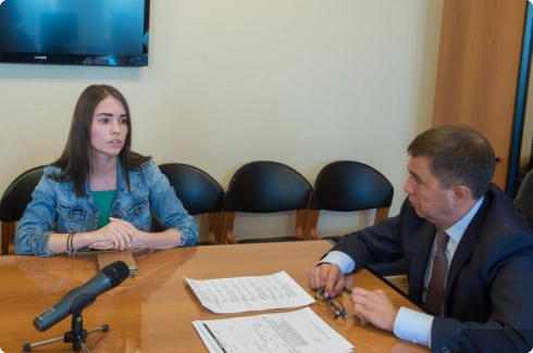 Свердловчан, обратившихся на «Прямую линию с Владимиром Путиным», выслушал вице-губернатор Сергей Швиндт