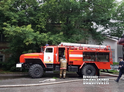 В центре Екатеринбурга сгорело историческое здание