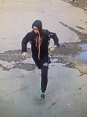 В Екатеринбурге трое неизвестных ограбили инкассаторскую машину