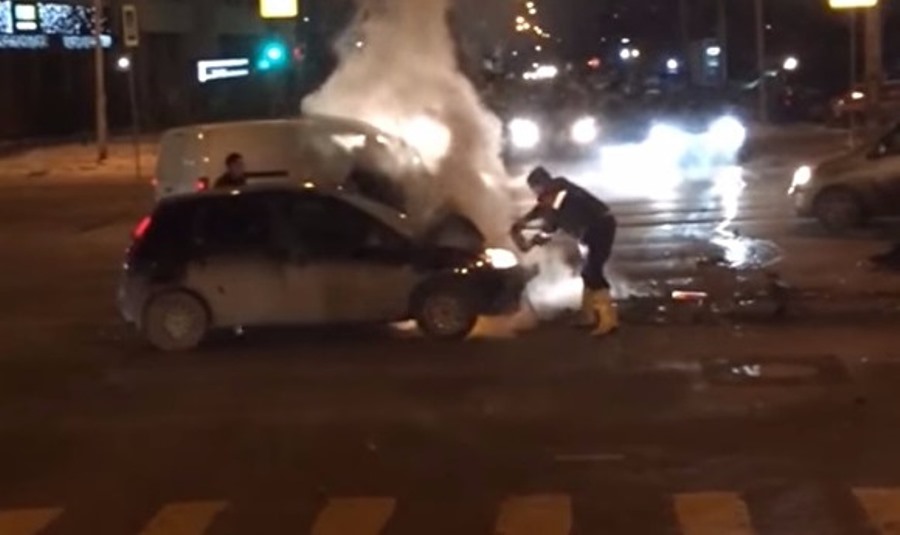 Тройное ДТП с пожаром в Екатеринбурге Тройное ДТП с пожаром в Екатеринбурге