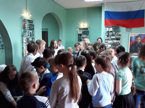 В Екатеринбурге школьников научили делать БТР