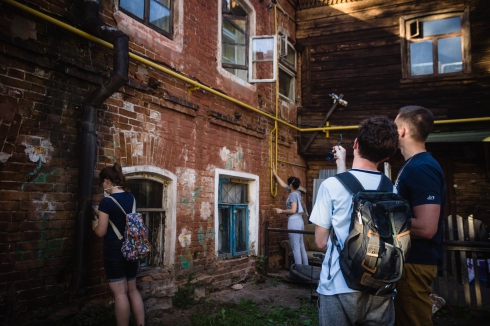 «Том Сойер Фест»: активисты восстановили исторический облик здания на Вайнера