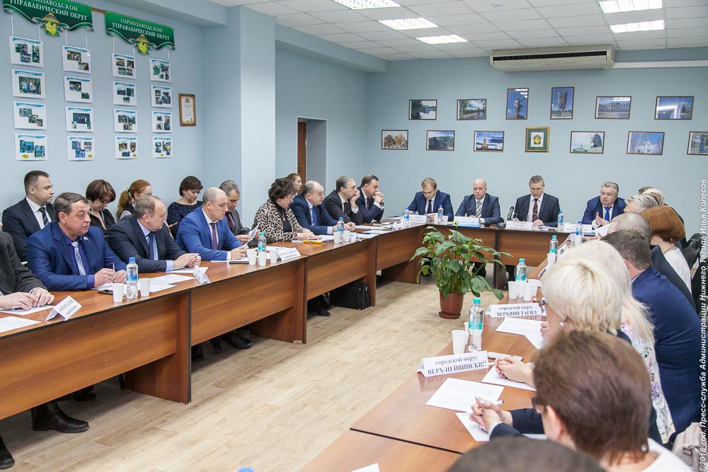 Главы свердловских муниципалитетов раскритиковали «мусорную реформу» Главы свердловских муниципалитетов раскритиковали «мусорную реформу»