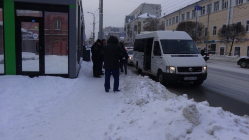 Прокуратура и ГИБДД выявили нарушения при уборке Екатеринбурга от снега