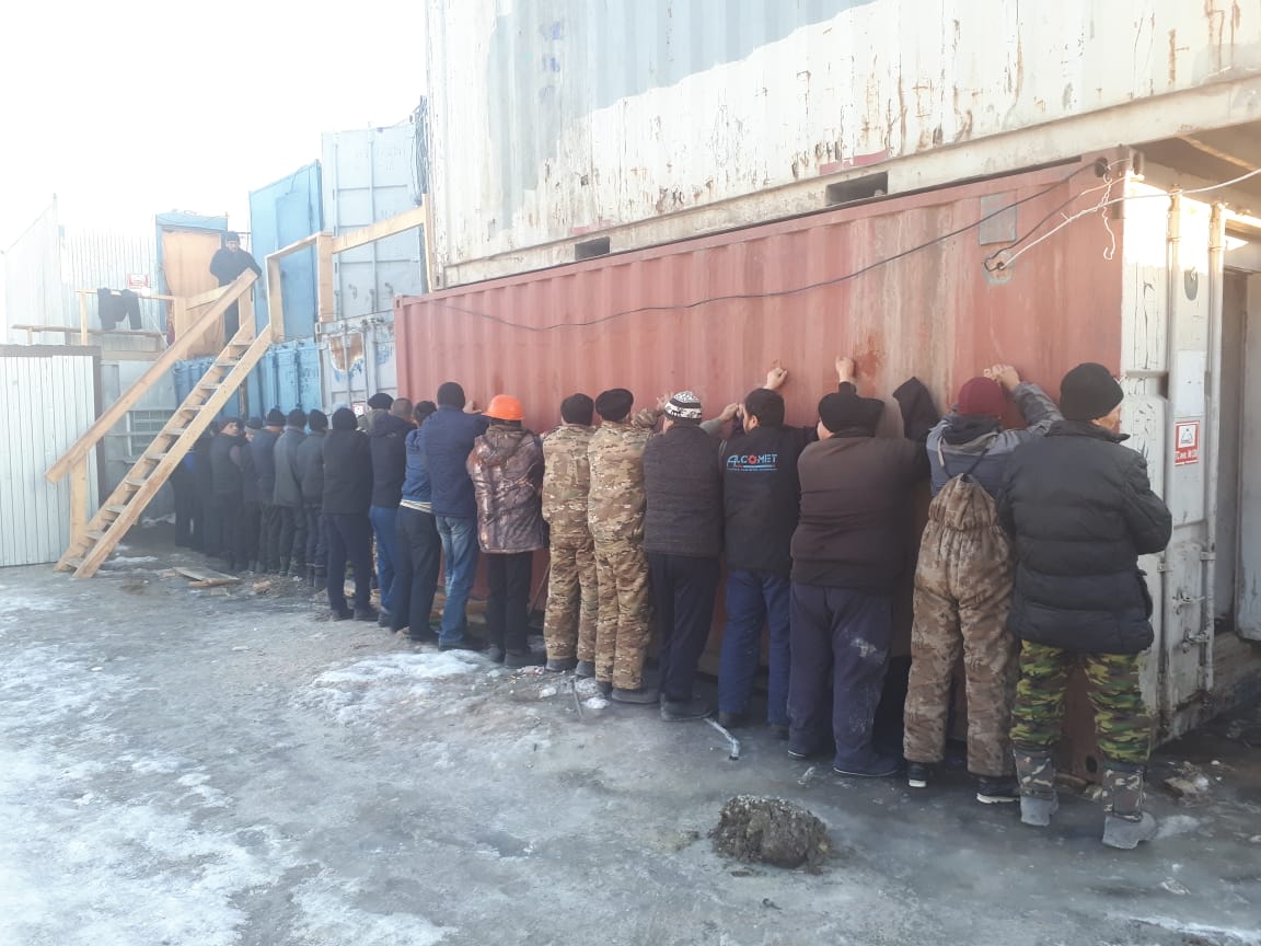 В Екатеринбурге проходит операция «Нелегальный мигрант» В Екатеринбурге проходит операция «Нелегальный мигрант»
