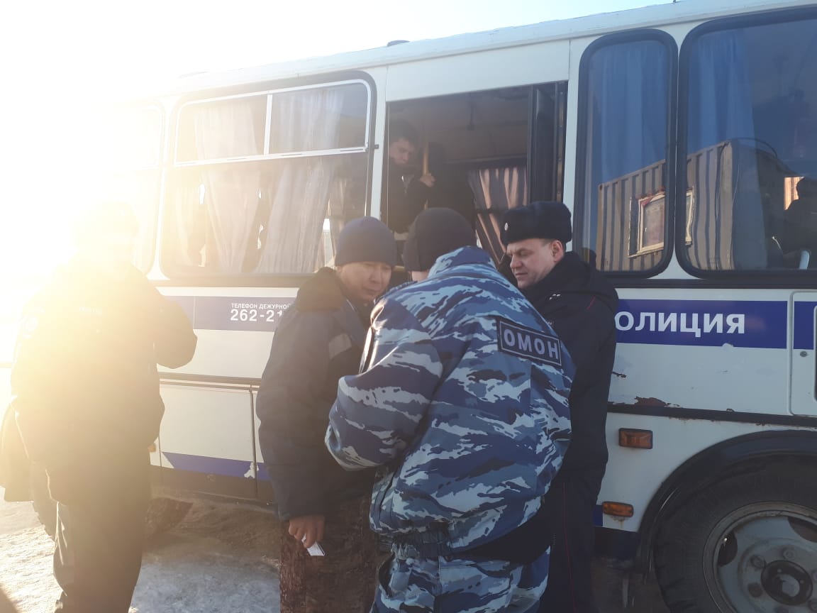 В Екатеринбурге проходит операция «Нелегальный мигрант» В Екатеринбурге проходит операция «Нелегальный мигрант»
