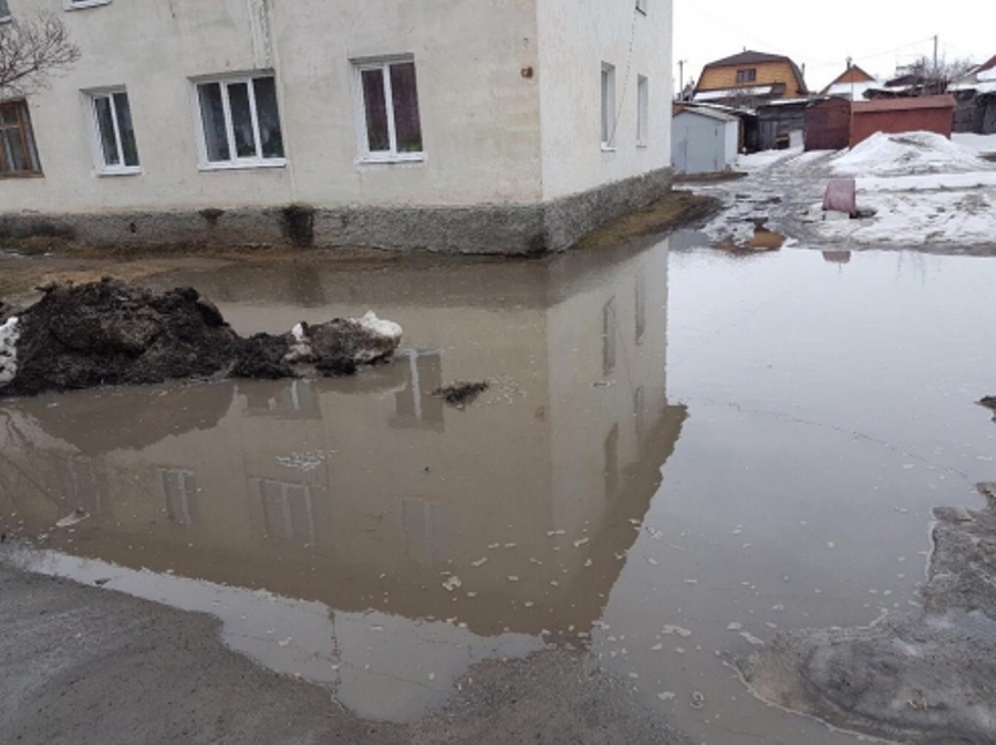 В Свердловской области из-за бездействия властей целый город остался без воды