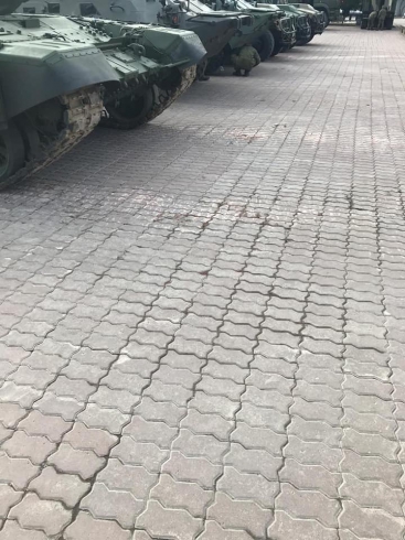 «Безобразие»: администрация Екатеринбурга пожаловалась на танки, испортившие плитку в центре города