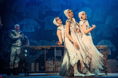 Уральские театры «Шарманка» и «ORA» представят в Москве на фестивале «Протеатр» спектакль «Бородино. Наброски людей»