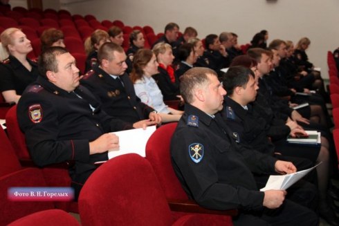  Глава свердловской полиции отчитал полицейских Заречного