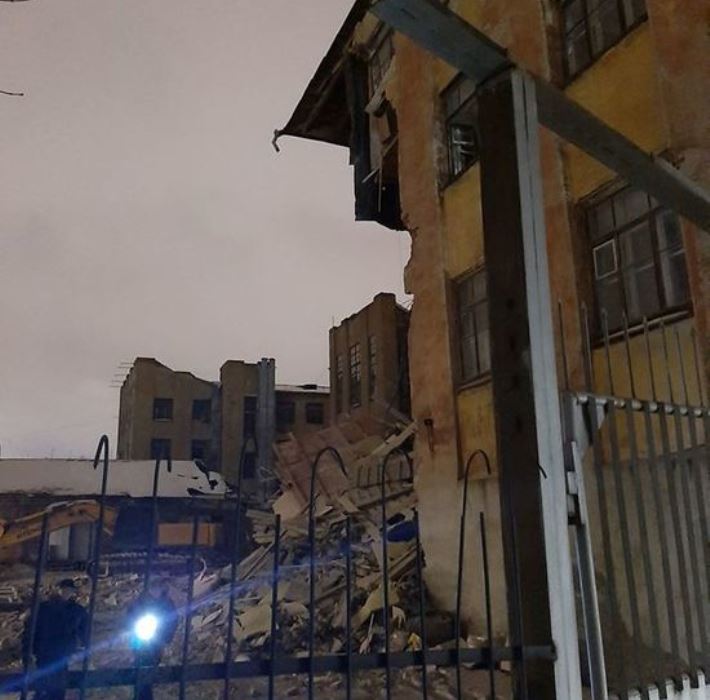 В Екатеринбурге возобновился снос исторического здания на Нагорной