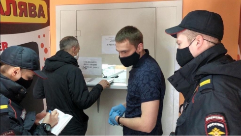 Жителей Екатеринбурга начали штрафовать за прогулки на улице