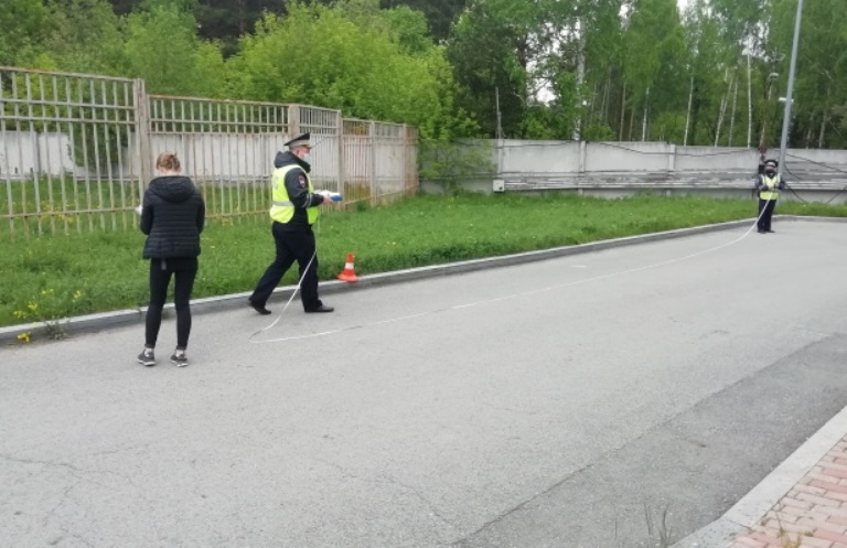 Смертельное ДТП произошло во дворе Свердловского тубдиспансера Смертельное ДТП произошло во дворе Свердловского тубдиспансера
