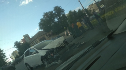 В Екатеринбурге автомобиль сбил мотоциклиста